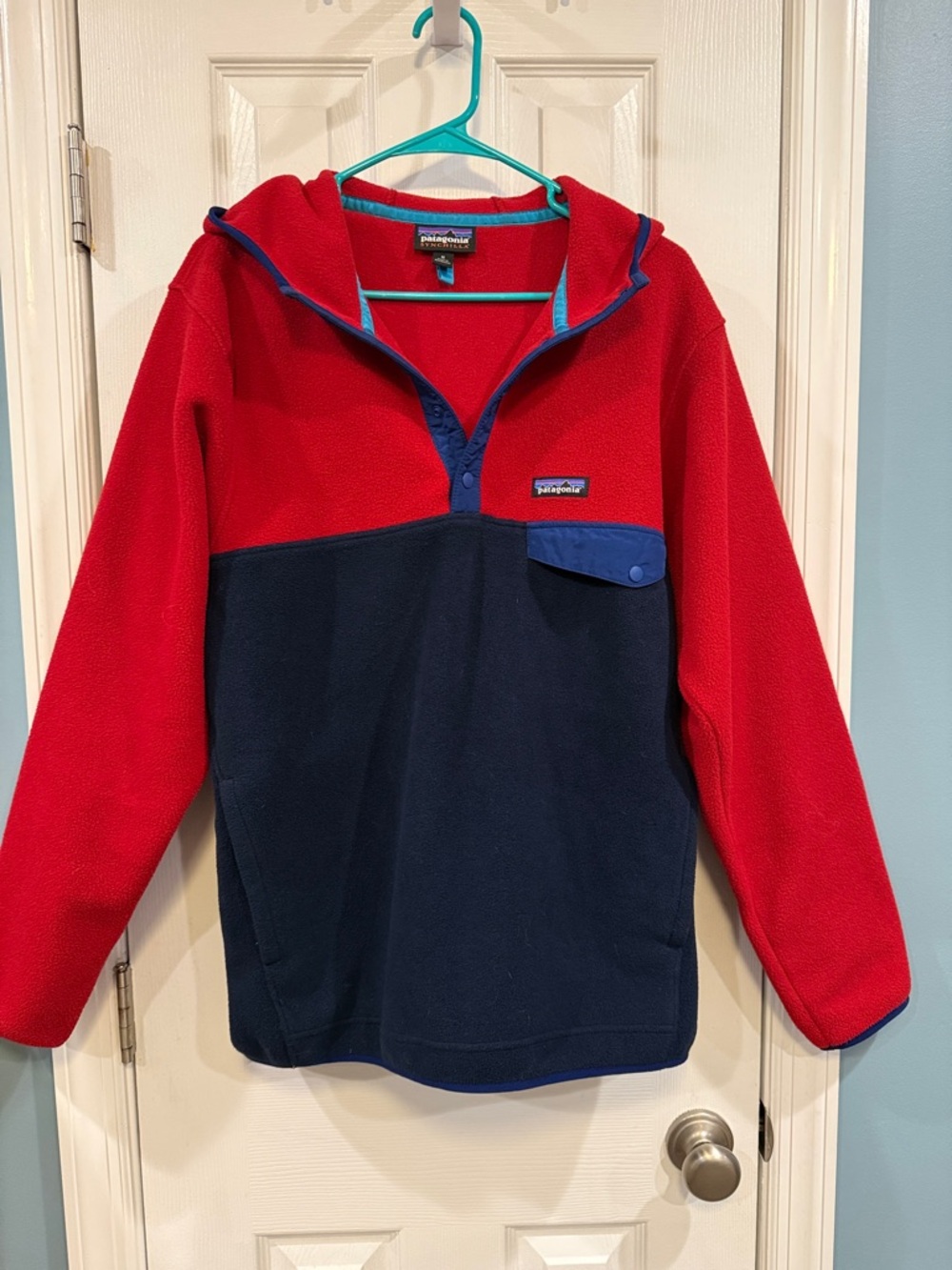 Patagonia Synchilla Snap-T Hoody Men’s Blue and Red Fleece Pullover Sz Medium